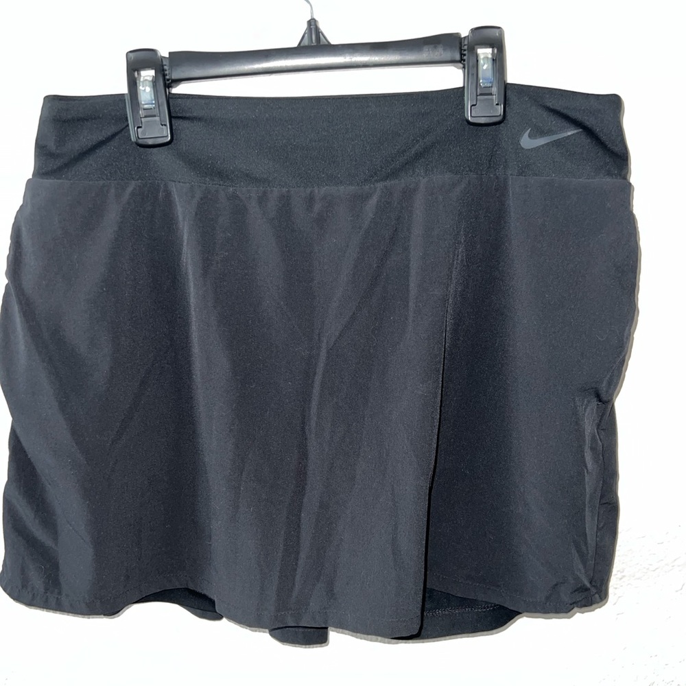 Women’s Nike golf skort